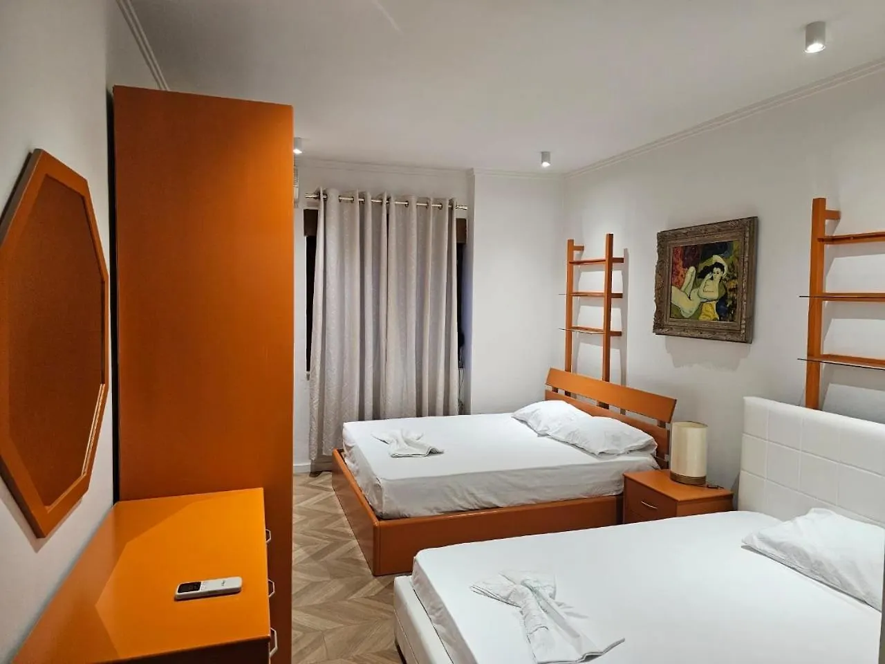 City Center Apartment Redi Tirana 0*,  Albania